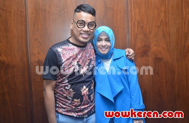 Gambar Foto Uya Kuya dan Astrid di Press Conference Program Ramadhan Trans 7