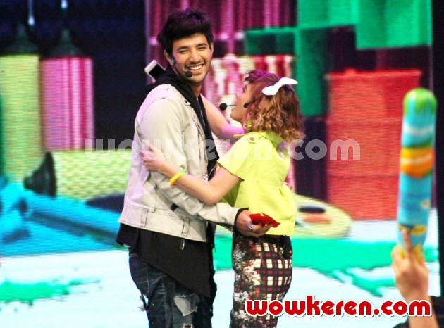 Gambar Foto Chika Jessica Goda Ammar Zoni di Indonesia Kids' Choice Awards 2015