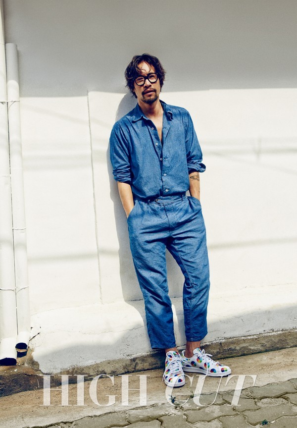 Gambar Foto Ryu Seung Bum di Majalah High Cut Vol.151