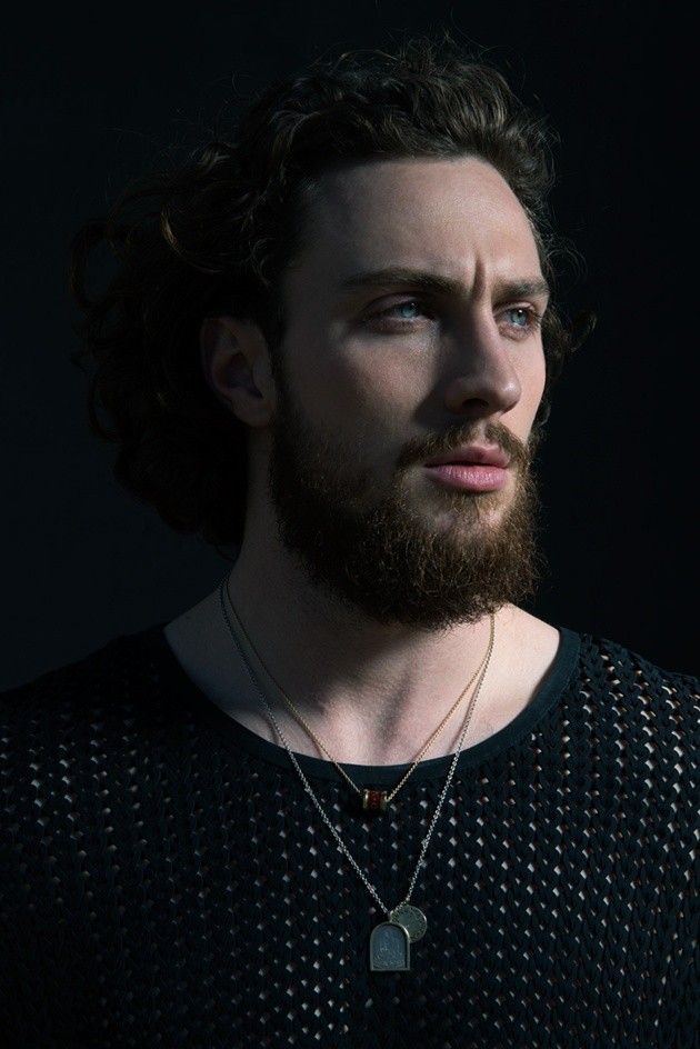 Gambar Foto Aaron Johnson di Majalah Flaunt Edisi Summer 2015