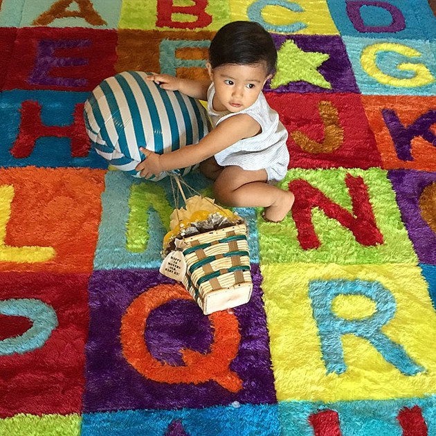 Gambar Foto Bayi Artis Fashionista