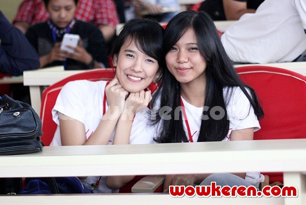 Gambar Foto Beby dan Rachel JKT48 Kunjungi Pabrik Pocari Sweat Bersama Fans
