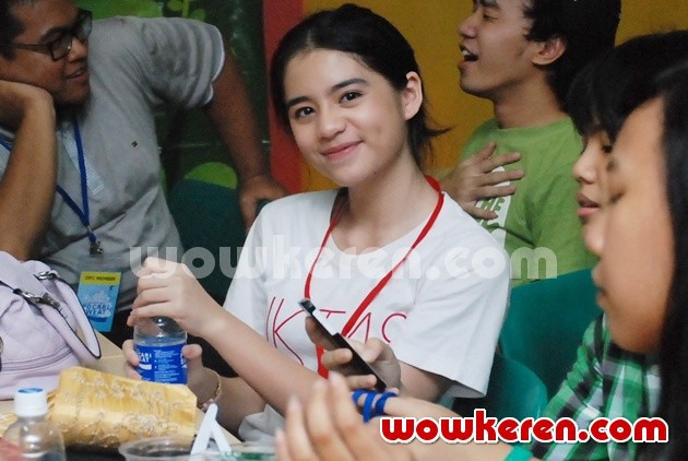 Gambar Foto Vanka JKT48 Kunjungi Pabrik Pocari Sweat Bersama Fans