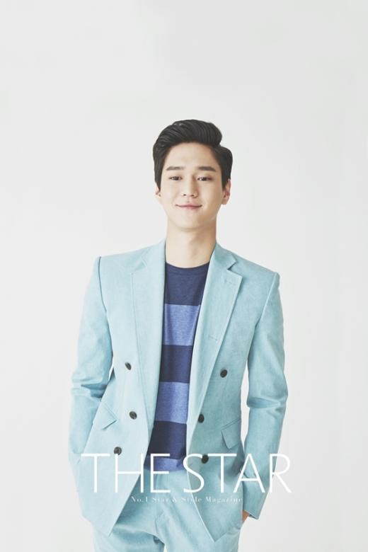 Gambar Foto Go Kyung Pyo di Majalah The Star Edisi Juli 2015