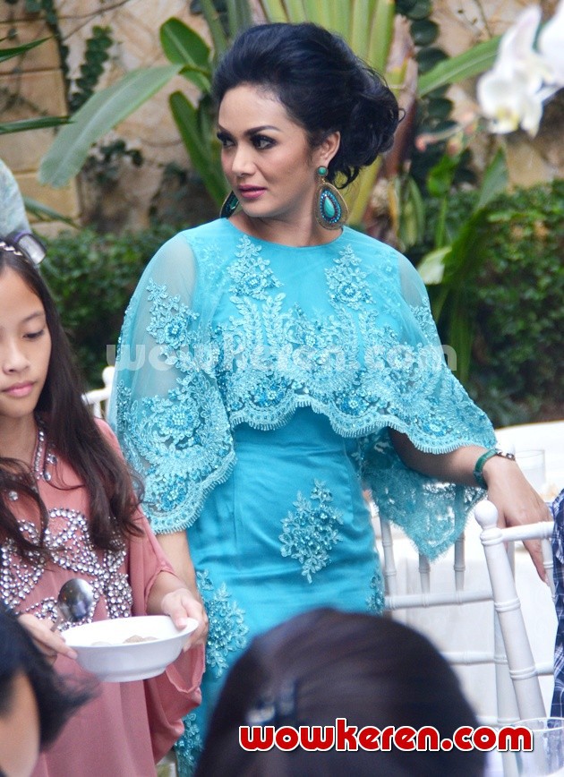 Gambar Foto Krisdayanti Gelar Open House Peringatan Idul Fitri