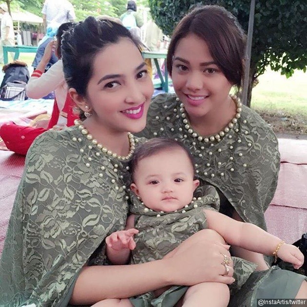 Gambar Foto Ashanty, Arsy dan Aurel Hermansyah di Bangkok