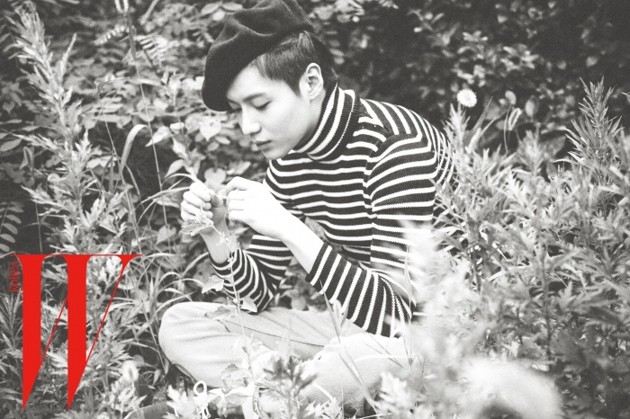 Gambar Foto Taemin SHINee di Majalah W Korea Edisi Agustus 2015