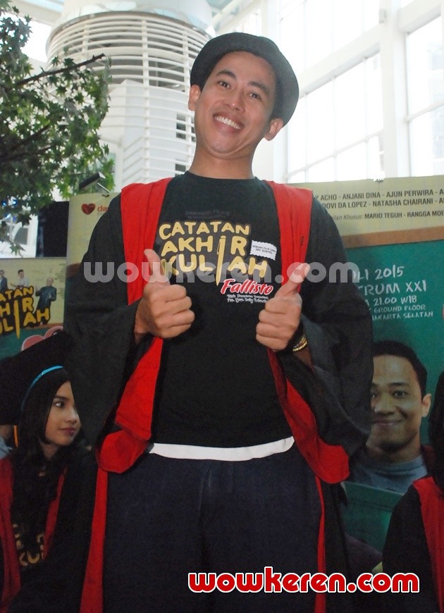 Gambar Foto Budi Doremi di Premier Film 'Catatan Akhir Kuliah'