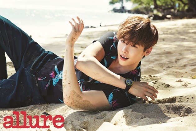 Gambar Foto Lee Jong Suk di Majalah Allure Edisi Juni 2015