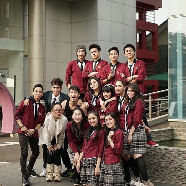 Gambar Foto Keceriaan Para Pemeran Sinetron 'High School Love Story'