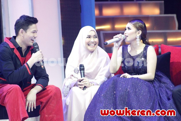 Gambar Foto Ayu Ting Ting dan Mahesya KDI di Konser 'Best of Ayu Ting Ting'