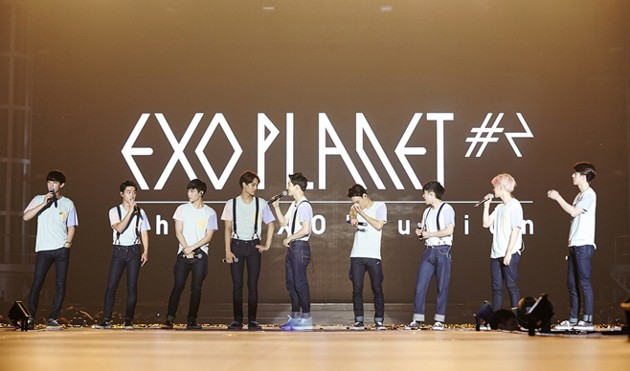 Foto Member EXO di Panggung ' EXO 2 The EXO'luXion' Foto 2