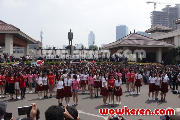 Gambar Foto Peluncuran Single ke-10 JKT48 'Refrain Penuh Harapan'
