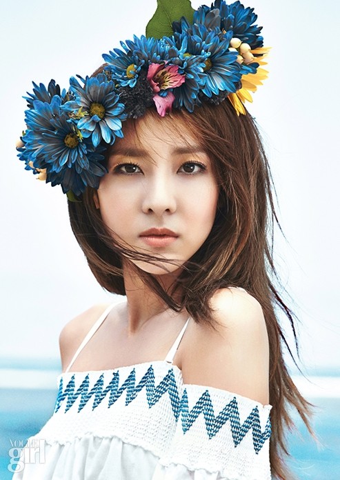 Gambar Foto Sandara Park 2NE1 di Majalah Vogue Girl Edisi Juli 2015