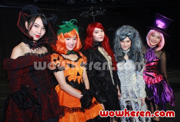 Gambar Foto JKT48 Launching Single 'Halloween Night'