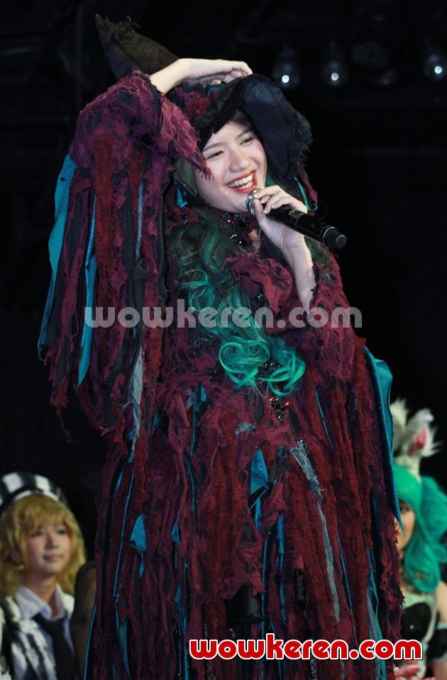 Gambar Foto Viny JKT48 Saat Launching Single 'Halloween Night'