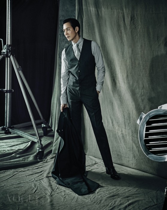Gambar Foto Lee Jung Jae di Majalah Vogue Edisi Agustus 2015
