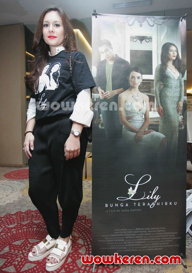 Gambar Foto Wulan Guritno di Press Screening Film 'Lily Bunga Terakhirku'
