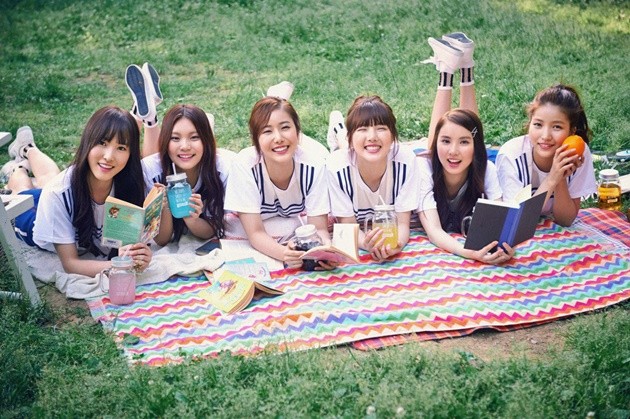 Gambar Foto G-Friend Photoshoot untuk Single 'Flower Bud'