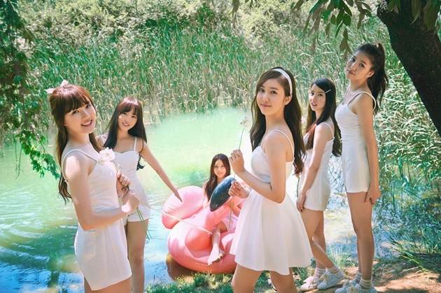 Gambar Foto G-Friend Photoshoot untuk Single 'Flower Bud'