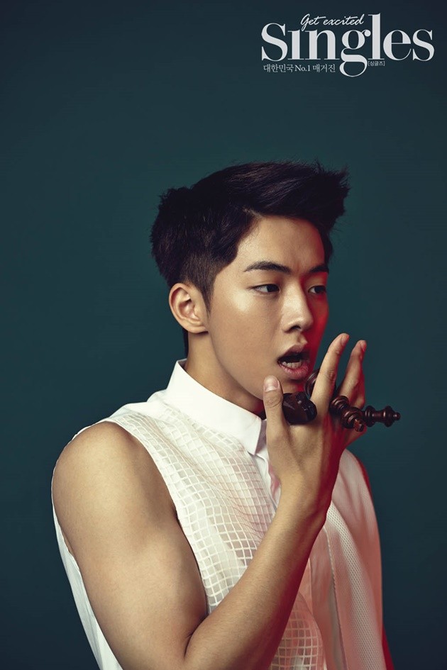 Gambar Foto Nam Joo Hyuk di Majalah Singles Edisi Agustus 2015