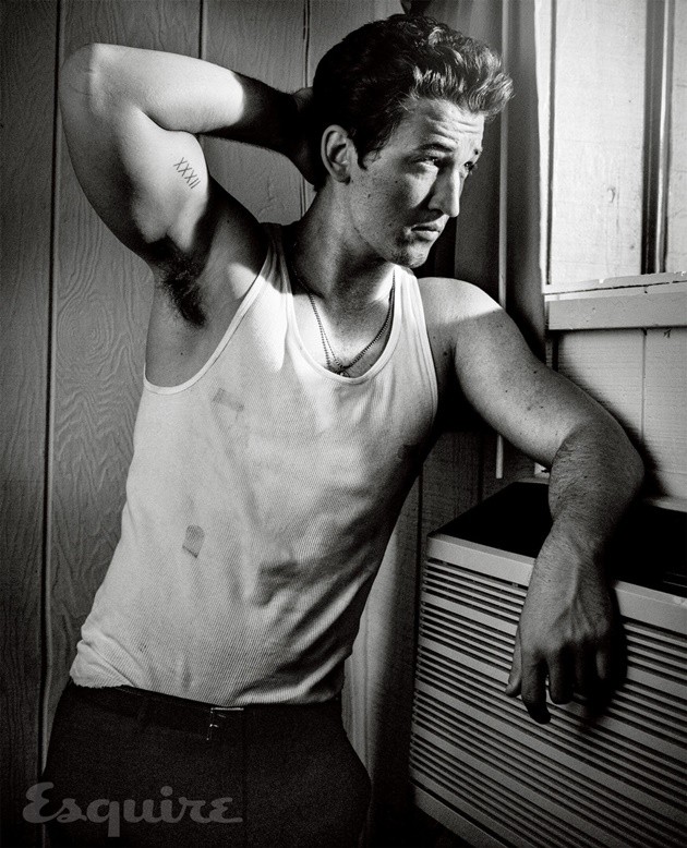 Gambar Foto Miles Teller di Majalah Esquire Edisi September 2015