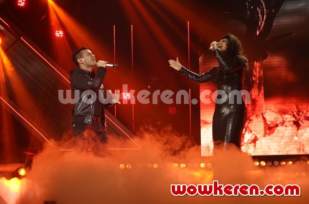 Gambar Foto Clarisa Dewi Duet dengan Judika di Lagu 'Aku Yang Tersakiti'