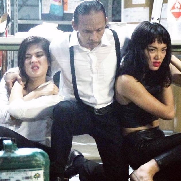 Gambar Foto Dian Sastro, Yayan Ruhian dan Kelly Tandiono di Film 'Gangster'