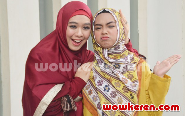 Gambar Foto Oki Setiana Dewi dan Ria Yunita Saat Ditemui di BilanganTendean, Jakarta Selatan
