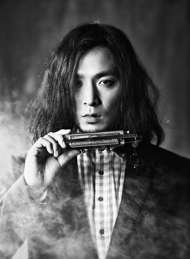 Gambar Foto Verbal Jint di Majalah Studio 24 Edisi 2011 - Foto 2 dari 6