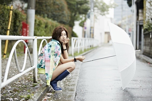Gambar Foto Sojin Girl's Day Photoshoot untuk 'Ring My Bell'