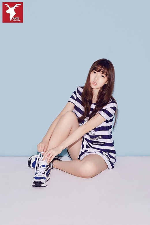 Gambar Foto Yerin G-Friend di Majalah bnt International Edisi Agustus 2015