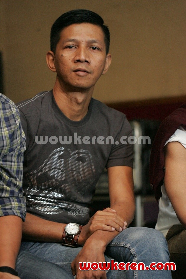 Gambar Foto Rowman Ungu Ditemui Saat Audisi 'Ungu Star Discovery'