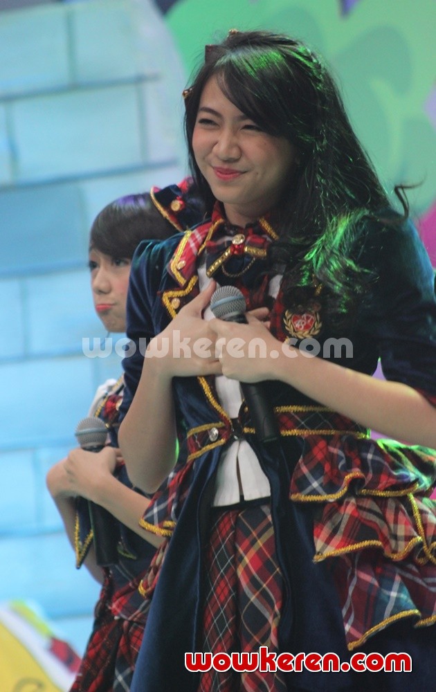 Gambar Foto Shania Junianatha JKT48 Tampil di Grand Final Star Teen 2015