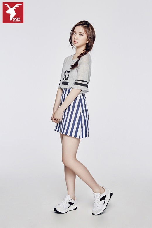 Gambar Foto Eunha G-Friend di Majalah bnt International Edisi Agustus 2015