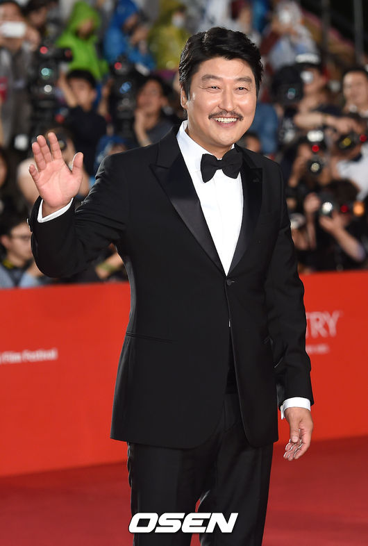 Gambar Foto Song Kang Ho Hadir di Busan International Film Festival 2015