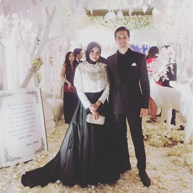 Gambar Foto Laudya Cynthia Bella dan Dimas Beck di Resepsi Pernikahan Glenn Alinskie dan Chelsea Olivia