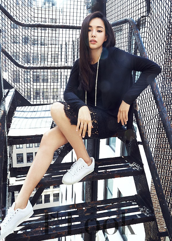 Gambar Foto Honey Lee di Majalah 1st Look Edisi September 2015