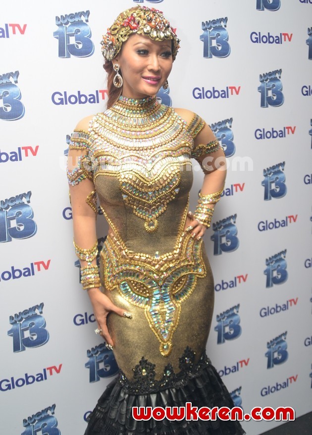 Gambar Foto Inul Daratista Hadir di HUT Global TV ke-13