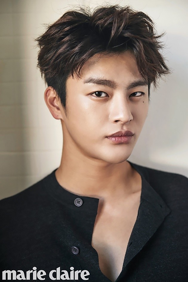 Gambar Foto Seo In Guk di Majalah Marie Claire Edisi Oktober 2015