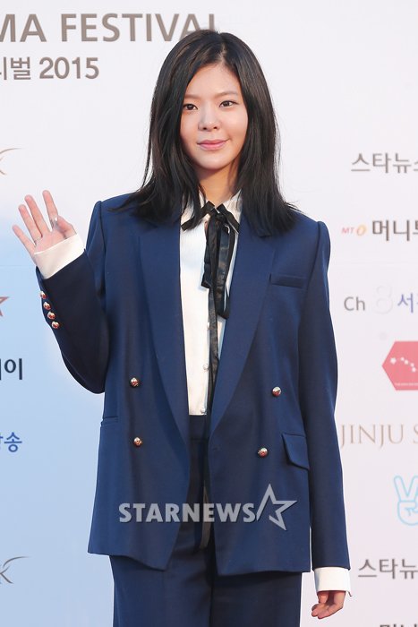 Gambar Foto Jang Jae In di Red Carpet Korea Drama Awards 2015