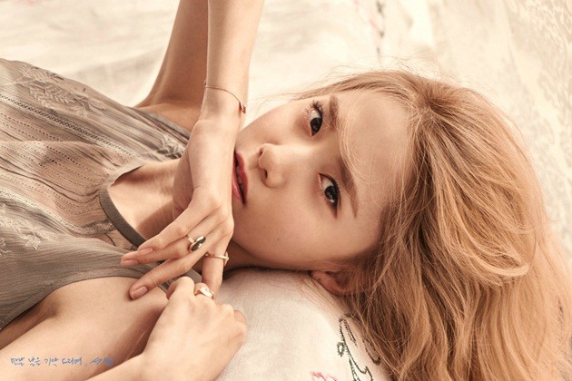 Gambar Foto Yoona Girls' Generation di Majalah High Cut Vol.155