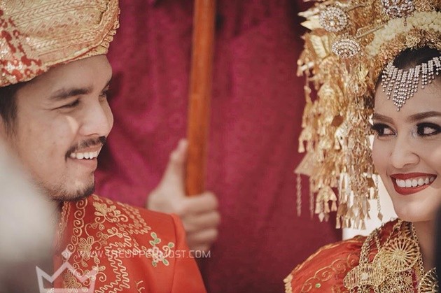 Gambar Foto Kebahagiaan Mario Irwinsyah dan Ratu Anandita