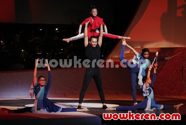 Gambar Foto Naura Saat Gladi Resik Pertunjukan Musikal 'Dongeng'