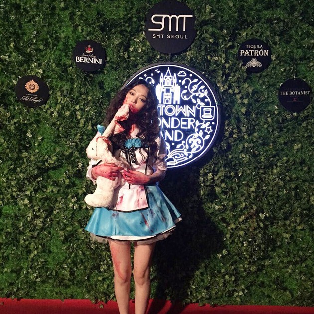 Gambar Foto Sulli Hadir Sebagai Alice
