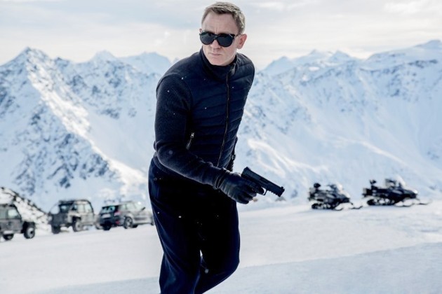 Gambar Foto Akting Daniel Craig di Film 'Spectre'