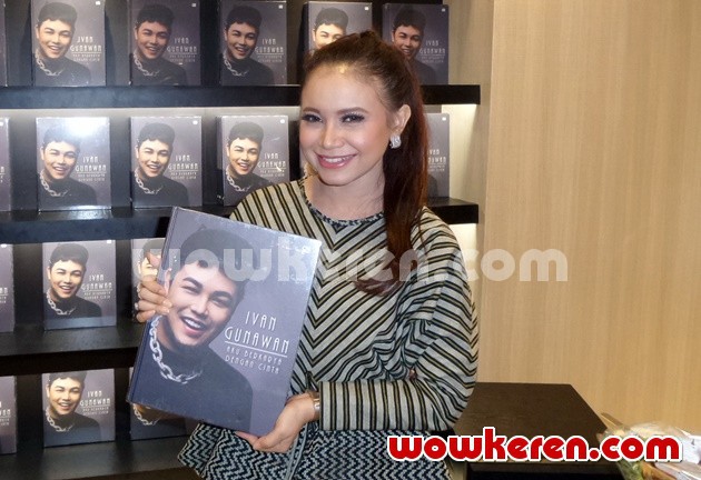 Gambar Foto Rossa di Peluncurkan Otobiografi Ivan Gunawan 'Aku Berkarya dengan Cinta'