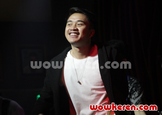 Gambar Foto B.A.G Saat Tampil di Konser Melawan Asap