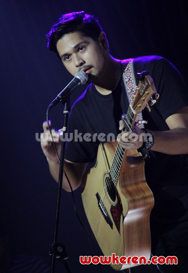 Gambar Foto Petra Sihombing Ikut Berpartisipasi dalam Konser Melawan Asap