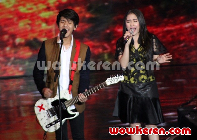 Gambar Foto CJR Kolaborasi dengan Prilly Latuconsina